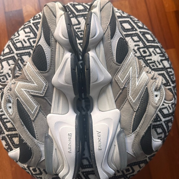 New Balance 9060 Sneakers - Picture 7 of 10